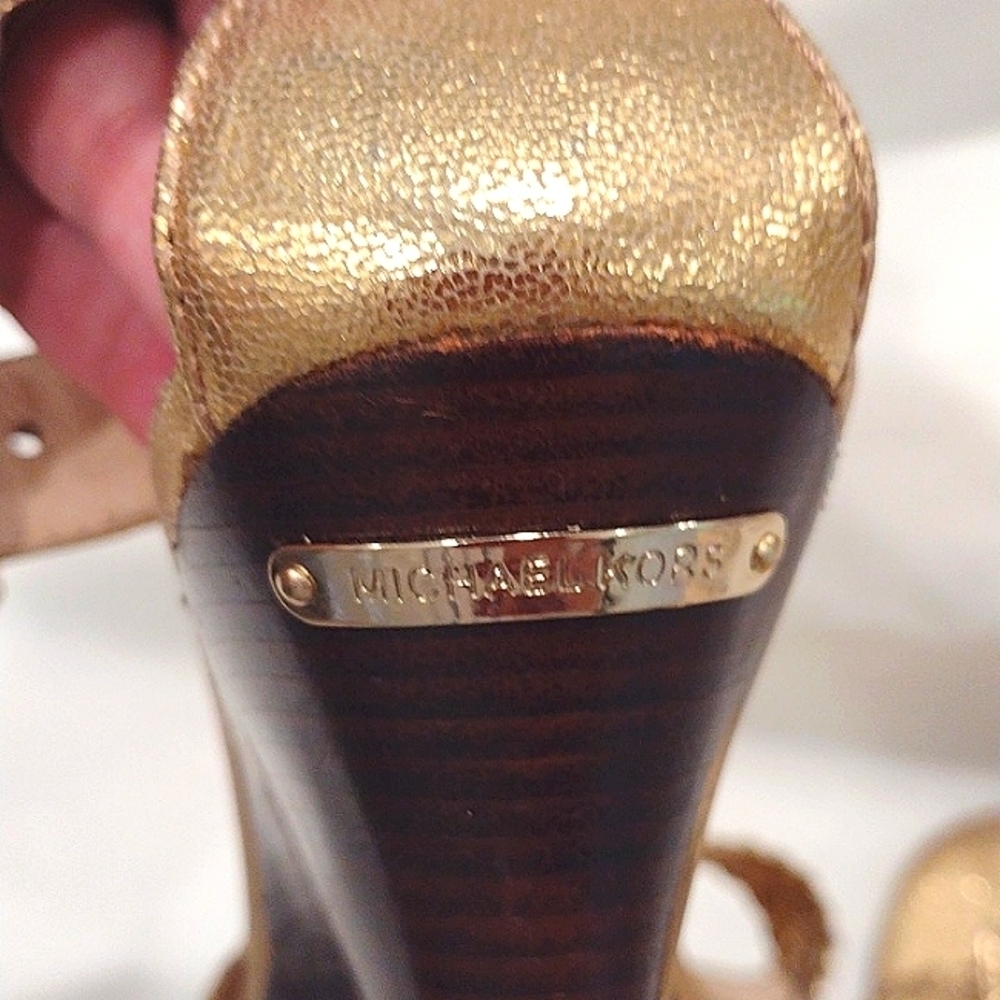 Michael Kors Sandals Juniper T-Strap Thong Braided Woven Leather Gold Size 9.5 - Picture 5 of 8
